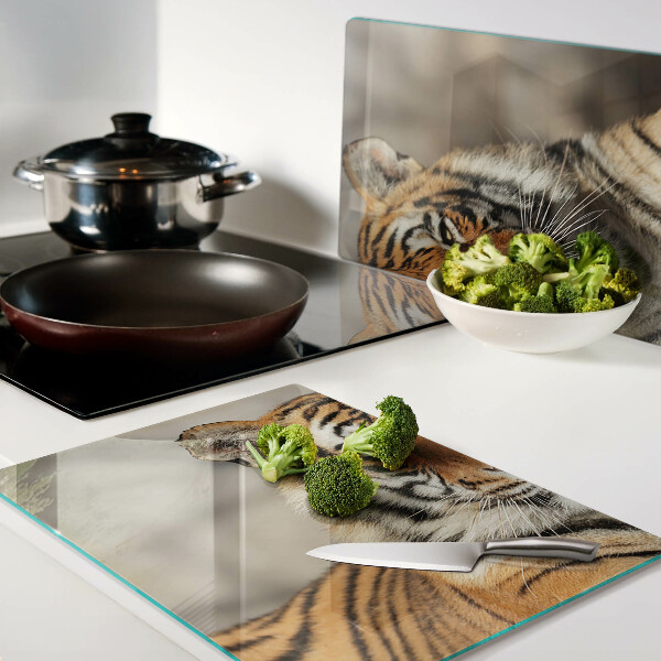 Snijplanken glas Een tijger in zijn natuurlijke omgeving