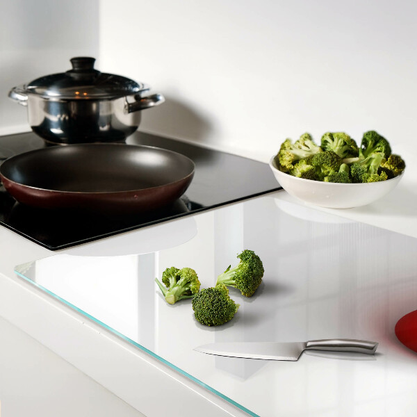 Snijplanken van glas Rode cirkel op een transparante achtergrond