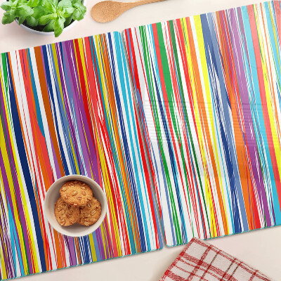 Snijplanken van glas Kleurrijke strepen in verschillende tinten.