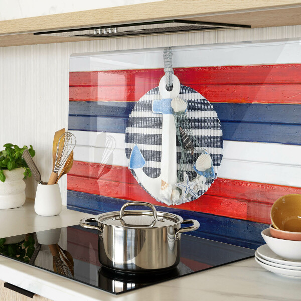 Snijplanken van glas Anker tegen een achtergrond van strepen