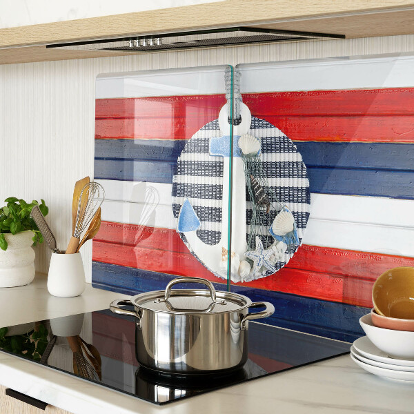 Snijplanken van glas Anker tegen een achtergrond van strepen