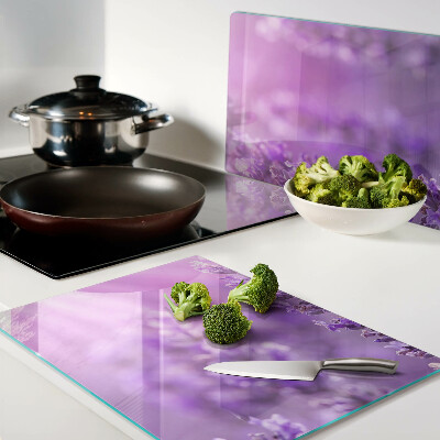 Glazen snijplanken Lavendelbloemen op een paarse achtergrond