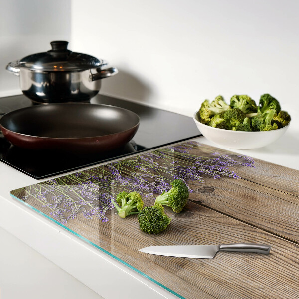 Snijplanken glas Lavendel op een houten achtergrond