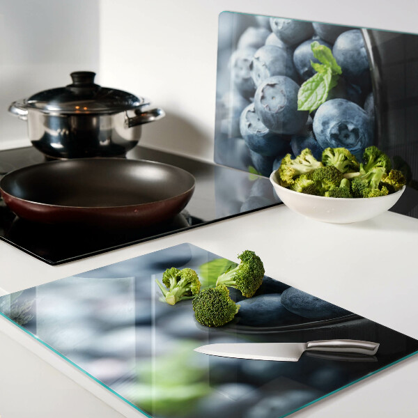 Glazen snijplanken Bessen in een kom