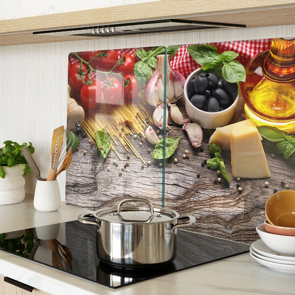 Glazen snijplanken Italiaanse gerechten met pasta en groenten