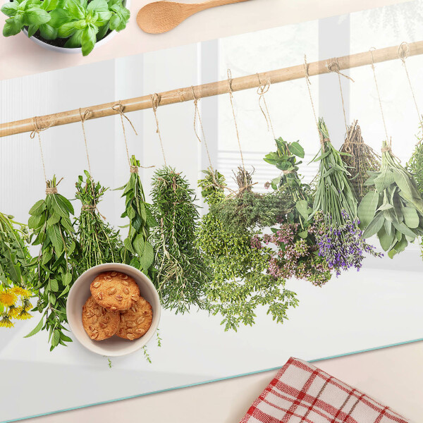 Snijplanken glas Gedroogde kruiden aan een touwtje