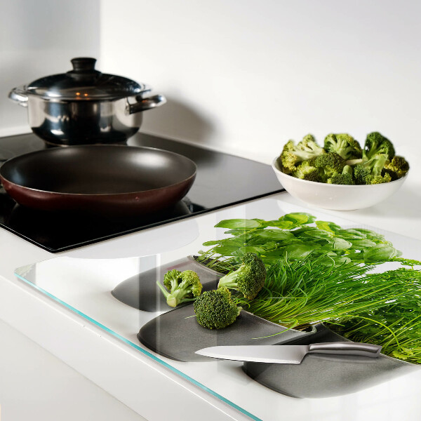 Snijplanken van glas Kruiden in potten