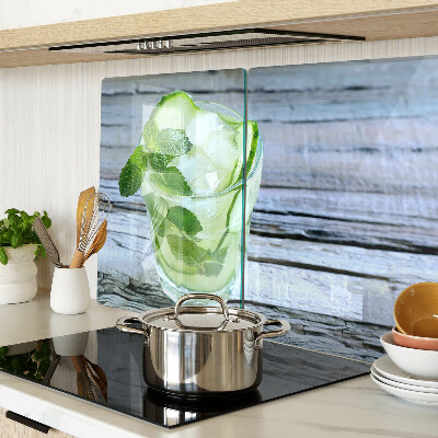 Snijplanken van glas Een verfrissende cocktail met munt.