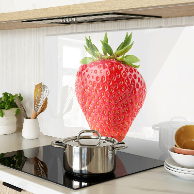 Snijplanken van glas Aardbei op een witte achtergrond