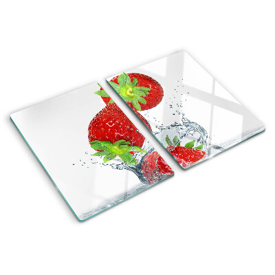 Snijplanken van glas Aardbeien in water