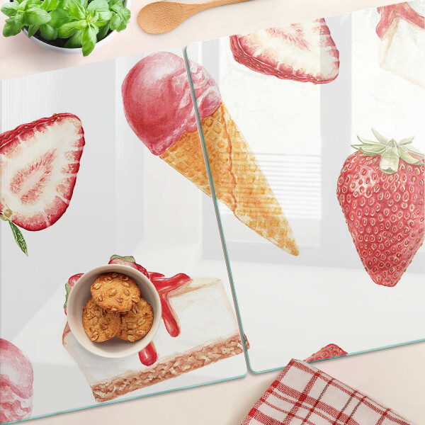 Snijplanken van glas IJs en aardbeien