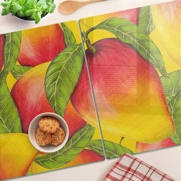 Snijplanken van glas Paprika's tegen een achtergrond van groene bladeren