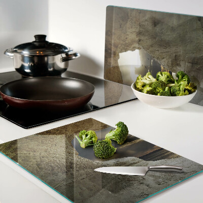 Snijplanken glas Uitzicht op de zee door de grot.