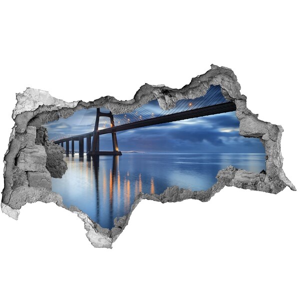 Zelfklevende 3D wandsticker illusie Een brug over het water in een nachtscène.