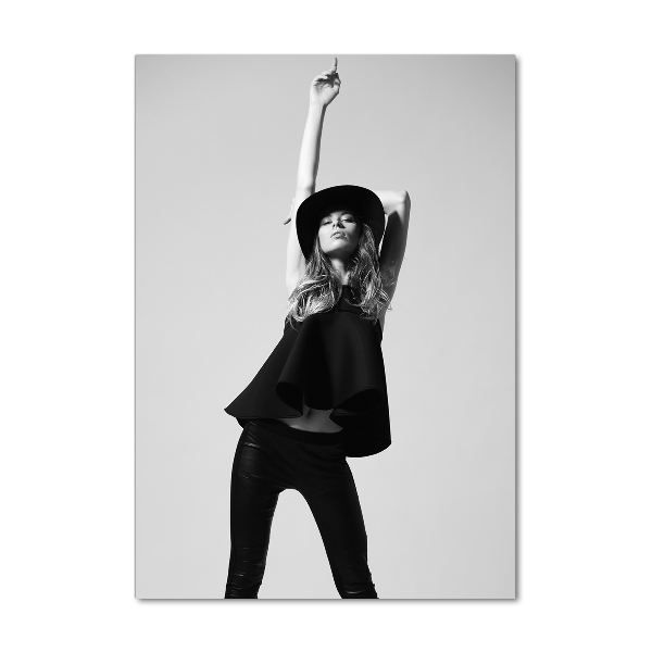 Staand foto op plexiglas Vrouw in het zwart