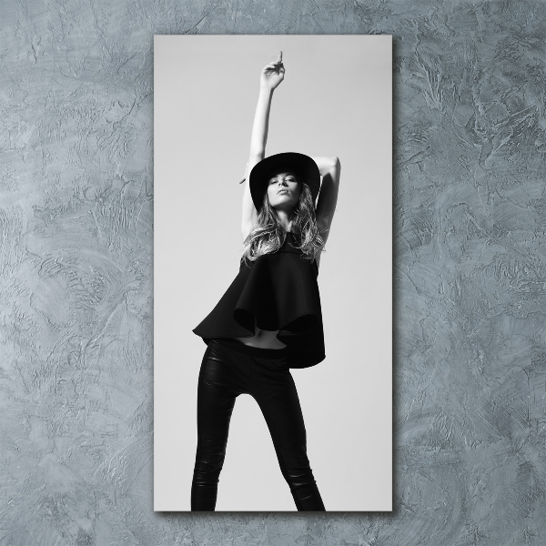 Staand foto op plexiglas Vrouw in het zwart