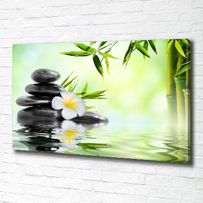 Canvas foto Plumeria en bamboe