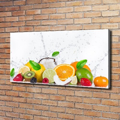 Canvas foto Fruit en water
