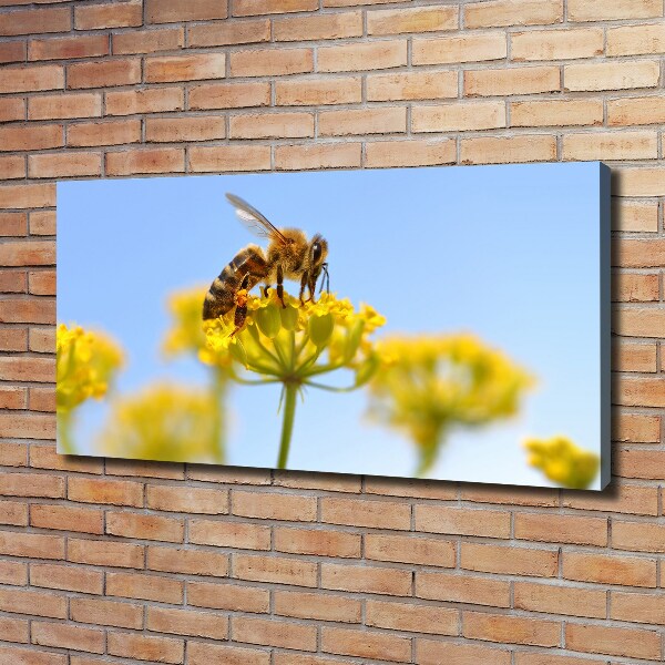 Canvas foto Een bij op een bloem