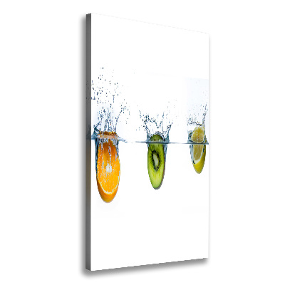 Verticaal canvasschilderij Fruit onder water