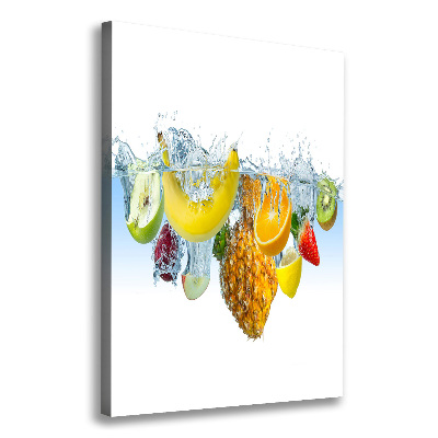 Verticale canvasfoto Fruit onder water