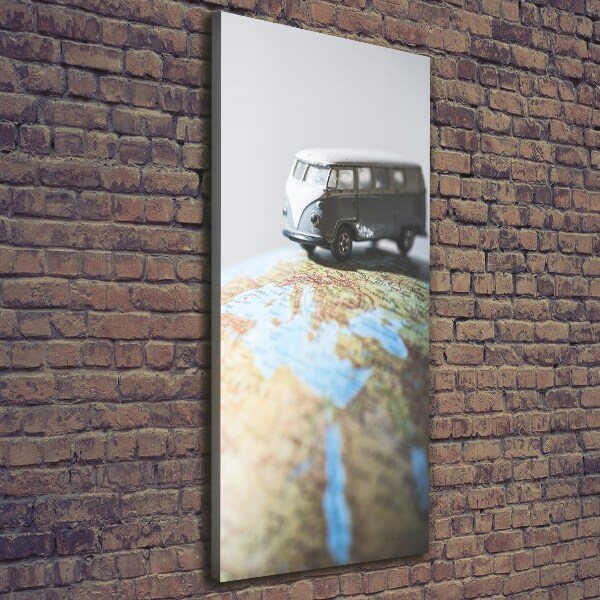 Verticaal canvasschilderij Van op een globe