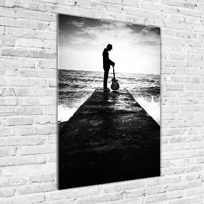 Verticaal glasschilderij Gitarist op de pier