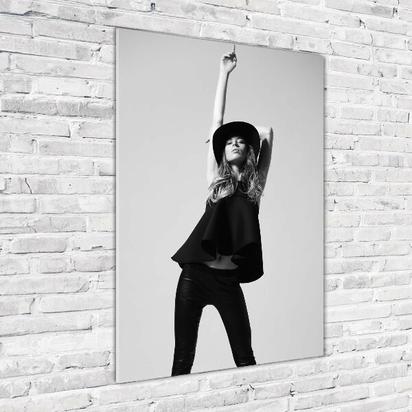 Verticale glasfoto Vrouw in het zwart