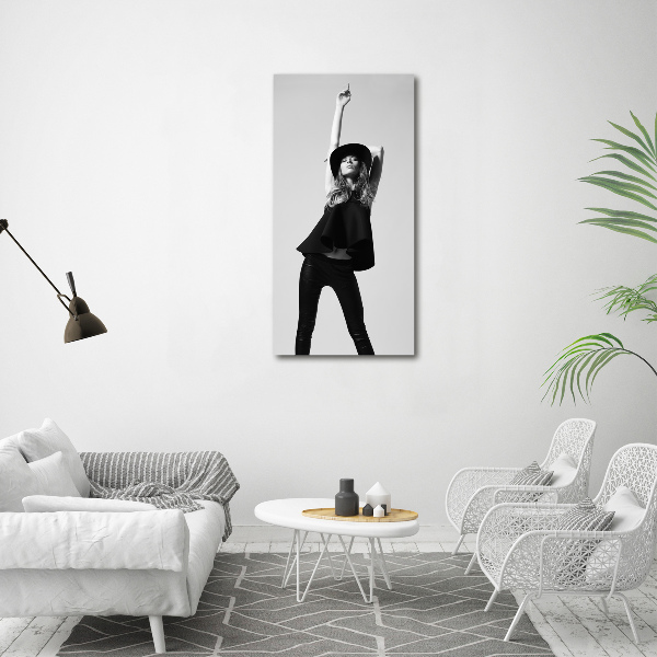 Verticale glasfoto Vrouw in het zwart