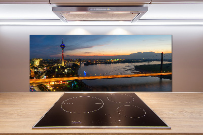 Spatscherm keuken Düsseldorf, Duitsland