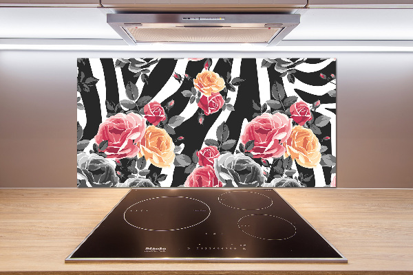 Spatplaat keuken Rozen tegen een zebra-achtergrond