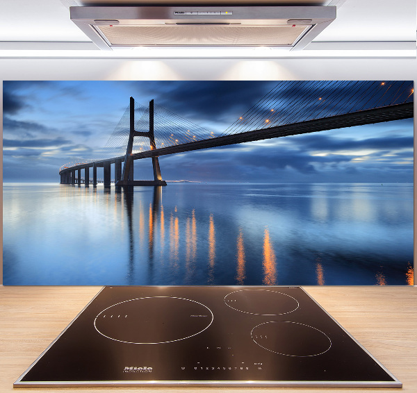 Spatscherm keuken Verlichte brug