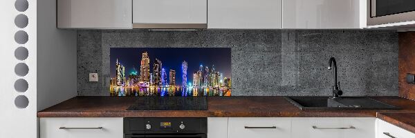 Spatplaat keuken Dubai 's nachts