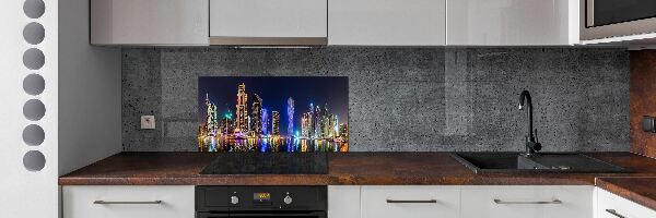 Spatplaat keuken Dubai 's nachts