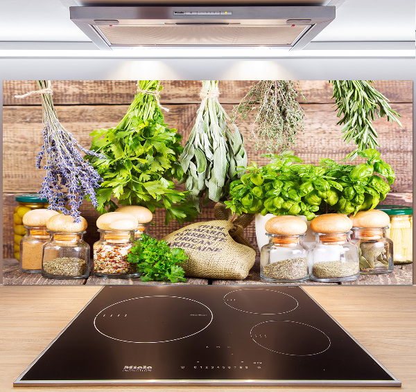 Glazen achterwand keuken Kruiden aan een touwtje