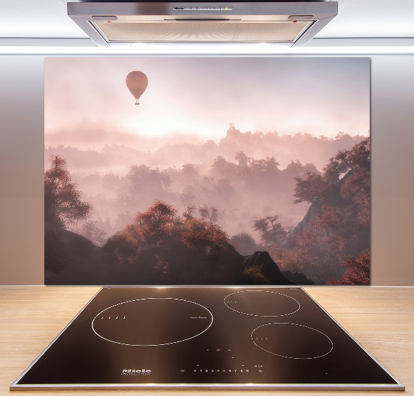 Glazen achterwand keuken Ballonvaart boven het bos