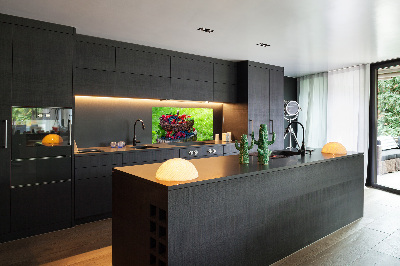 Achterwand keuken Een mand met bosvruchten