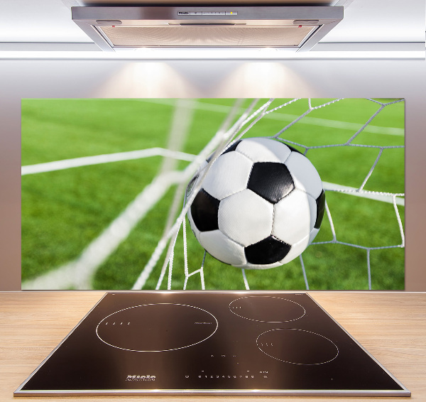 Spatscherm keuken De bal ligt in het doel.