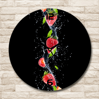 Ronde glazen wandklok Aardbeien en water