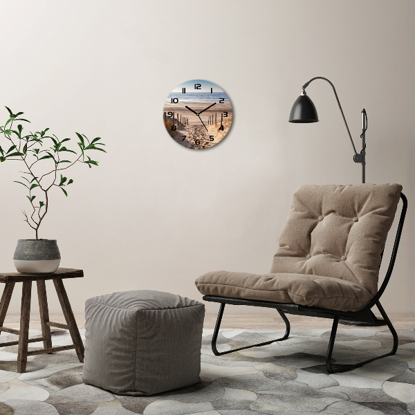 Ronde glazen wandklok duinen aan zee