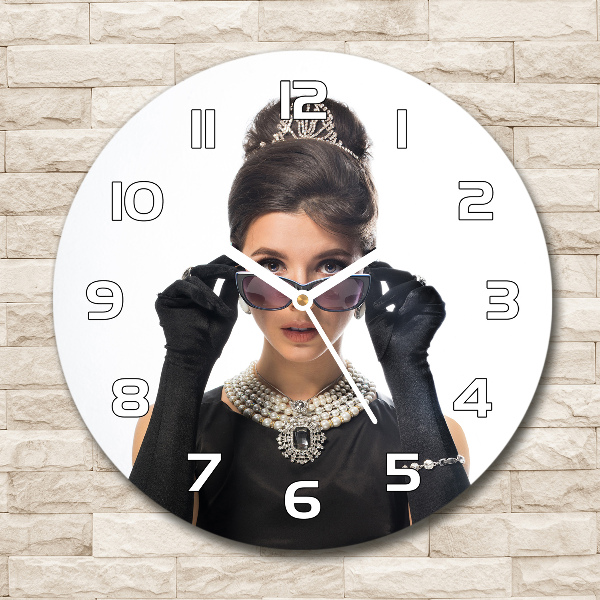 Ronde glazen wandklok Vrouw met bril