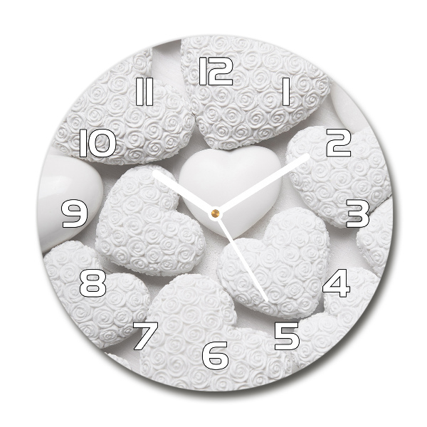 Ronde glazen klok Witte hartachtergrond