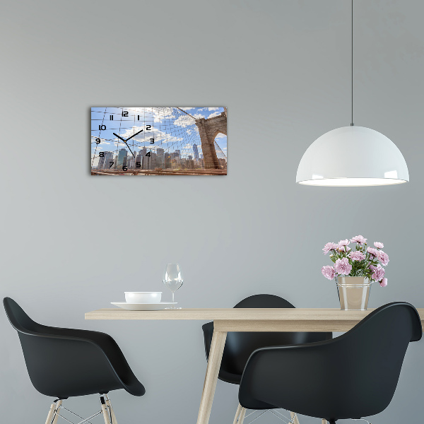 Langwerpige wandklok van glas New York Bridge
