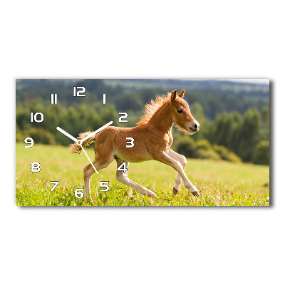 Glazen klok horizontaal Een veulen dat galoppeert