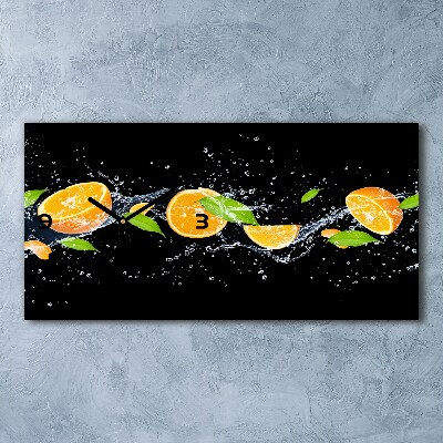 Glazen klok horizontaal Sinaasappels en water