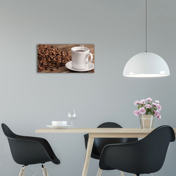 Langwerpige wandklok van glas Een kopje koffie