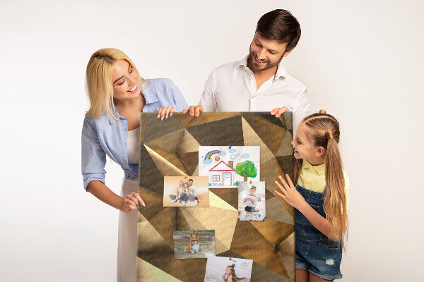 Memobord van kurk met geometrische patronen in bruintinten