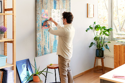 Kurken prikbord oud houten paneel met blauwe accenten