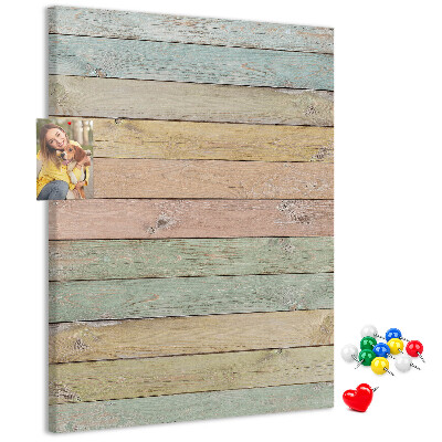 Memobord van kurk in rustieke pastelkleuren