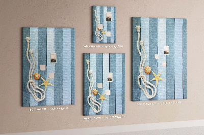 Kurken memobord met een maritieme uitstraling voorzien van blauwe planken en een schelp